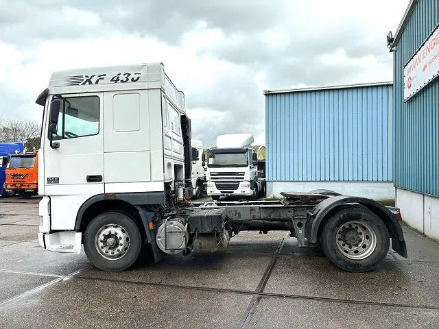 DAF 95.430 XF SPACECAB (EURO 3 / ZF16 MANUAL GEARBOX / ZF-INTARDER / AIRCONDITIONING) - Tractor truck: picture 5 DAF 95.430 XF SPACECAB (EURO 3 / ZF16 MANUAL GEARBOX / ZF-INTARDER / AIRCONDITIONING) - Tractor truck: picture 5