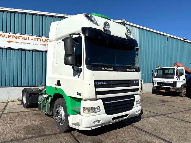 DAF CF 85.410 SPACECAB 4x2 (ZF16 MANUAL GEARBOX / MX-BRAKE / 995 LITER DIESELTANK / AIRCONDITIONING / FRIDGE UNTHER BED) - Tractor truck: picture 2 DAF CF 85.410 SPACECAB 4x2 (ZF16 MANUAL GEARBOX / MX-BRAKE / 995 LITER DIESELTANK / AIRCONDITIONING / FRIDGE UNTHER BED) - Tractor truck: picture 2