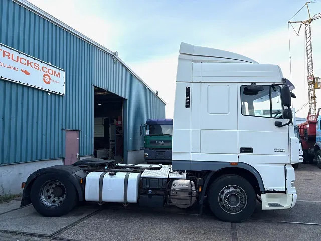 DAF XF 105.460 SPACECAB (ZF-MANUAL GEARBOX / 2x DIESELTANK / MX-ENGINE BRAKE / AIRCONDITIONING / FRIDGE / ETC.) - Tractor truck: picture 3 DAF XF 105.460 SPACECAB (ZF-MANUAL GEARBOX / 2x DIESELTANK / MX-ENGINE BRAKE / AIRCONDITIONING / FRIDGE / ETC.) - Tractor truck: picture 3