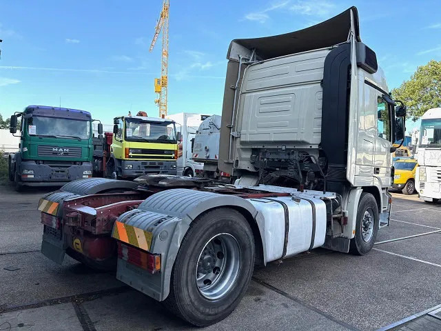 Mercedes-Benz Actros 1846 LS (MP2) (EPS WITH CLUTCH (3 PEDALS) / RETARDER / AIRCONDITIONING / ETC) - Tractor truck: picture 3 Mercedes-Benz Actros 1846 LS (MP2) (EPS WITH CLUTCH (3 PEDALS) / RETARDER / AIRCONDITIONING / ETC) - Tractor truck: picture 3