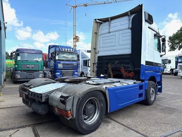 Mercedes-Benz Actros 1857 LS (MP1) MEGASPACE (EPS WITH CLUTCH (3-PEDALS) / RETARDER / REDUCTION AXLE / AIRCONDITIONING) - Tractor truck: picture 3 Mercedes-Benz Actros 1857 LS (MP1) MEGASPACE (EPS WITH CLUTCH (3-PEDALS) / RETARDER / REDUCTION AXLE / AIRCONDITIONING) - Tractor truck: picture 3
