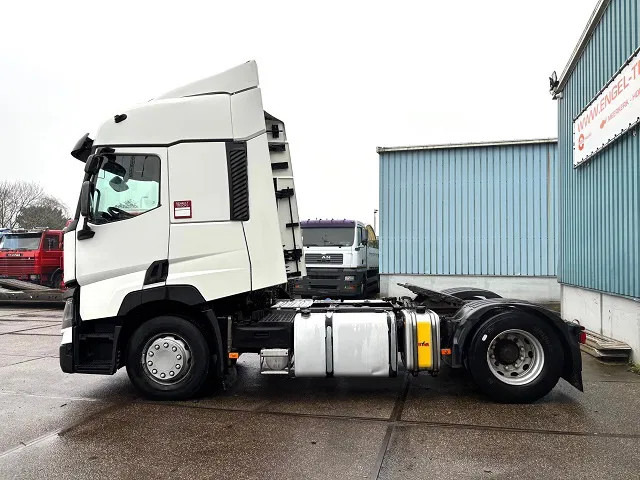 Renault T460 HIGH ROOF 4x2 (EURO 6 / AUTOMATIC GEARBOX / VBI-BRAKE / HYDRAULIC KIT / FRIDGE / AIRCONDITIONING) - Tractor truck: picture 5 Renault T460 HIGH ROOF 4x2 (EURO 6 / AUTOMATIC GEARBOX / VBI-BRAKE / HYDRAULIC KIT / FRIDGE / AIRCONDITIONING) - Tractor truck: picture 5