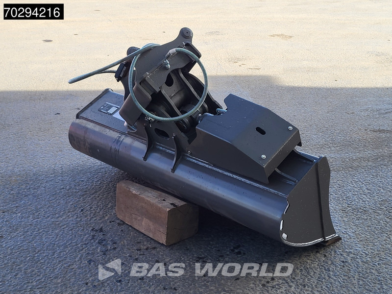 Volvo S40 Tiltbucket - S40 QC - 1500 mm - Attachment: picture 3 Volvo S40 Tiltbucket - S40 QC - 1500 mm - Attachment: picture 3
