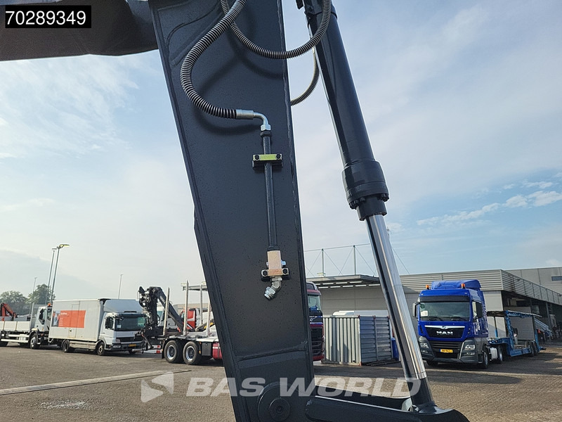 New Crawler excavator Hyundai R210: picture 12