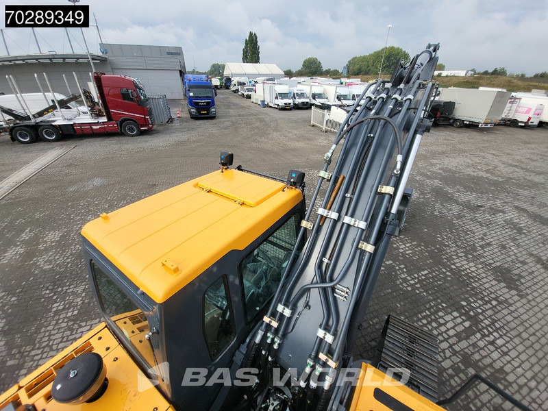 New Crawler excavator Hyundai R210: picture 19