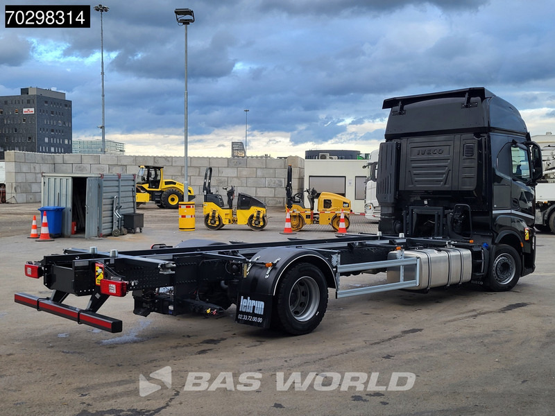 Iveco S-Way 460 4X2 NEW!! BDF Automatic Full air ACC Led Euro 6 - Container transporter/ Swap body truck: picture 5 Iveco S-Way 460 4X2 NEW!! BDF Automatic Full air ACC Led Euro 6 - Container transporter/ Swap body truck: picture 5