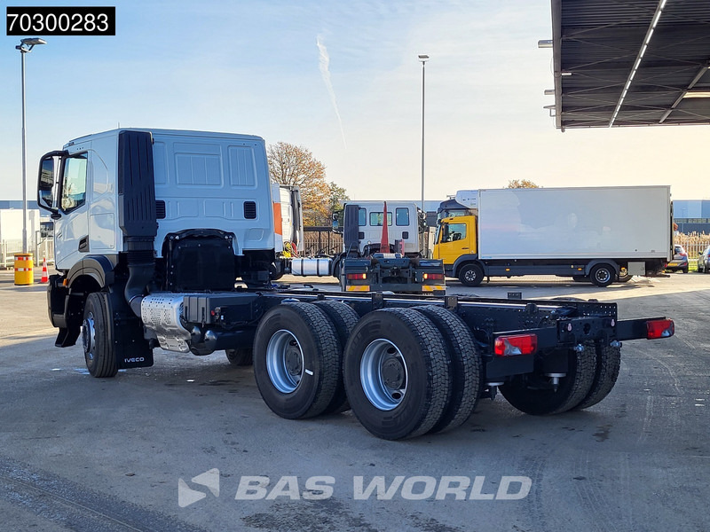 Iveco X-Way 500 X-Way 6X4 NEW 6x4 chassis Sleepercab Rear Air suspension Automatic Euro 6 - Cab chassis truck: picture 2 Iveco X-Way 500 X-Way 6X4 NEW 6x4 chassis Sleepercab Rear Air suspension Automatic Euro 6 - Cab chassis truck: picture 2