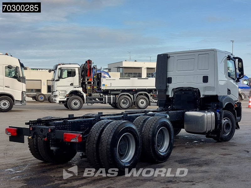 Iveco X-Way 500 X-Way 6X4 NEW 6x4 chassis Sleepercab Rear Air suspension Automatic Euro 6 - Cab chassis truck: picture 5 Iveco X-Way 500 X-Way 6X4 NEW 6x4 chassis Sleepercab Rear Air suspension Automatic Euro 6 - Cab chassis truck: picture 5