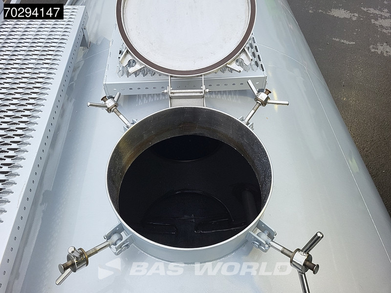 Kässbohrer STB 3 axles Gülle Waste Liftachse leasing Kässbohrer STB 3 axles Gülle Waste Liftachse: picture 10 Kässbohrer STB 3 axles Gülle Waste Liftachse leasing Kässbohrer STB 3 axles Gülle Waste Liftachse: picture 10