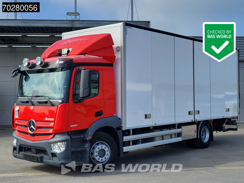 Mercedes-Benz Antos 1827 4X2 19tonner 2000kg Ladebordwand Automatic Euro 6 - Box truck: picture 1 Mercedes-Benz Antos 1827 4X2 19tonner 2000kg Ladebordwand Automatic Euro 6 - Box truck: picture 1