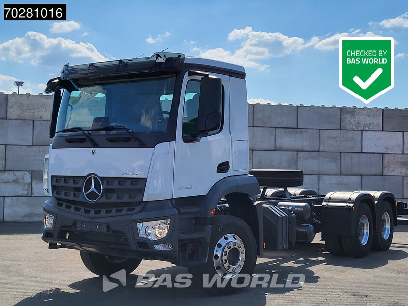 Mercedes-Benz Arocs 2640 6X4 NEW chassis Steel suspension Big-Axle Alcoa Automatic Euro 6 - Cab chassis truck: picture 1 Mercedes-Benz Arocs 2640 6X4 NEW chassis Steel suspension Big-Axle Alcoa Automatic Euro 6 - Cab chassis truck: picture 1