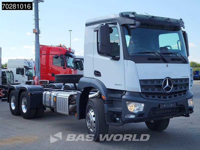 Mercedes-Benz Arocs 2640 6X4 NEW chassis Steel suspension Big-Axle Alcoa Automatic Euro 6 - Cab chassis truck: picture 3 Mercedes-Benz Arocs 2640 6X4 NEW chassis Steel suspension Big-Axle Alcoa Automatic Euro 6 - Cab chassis truck: picture 3