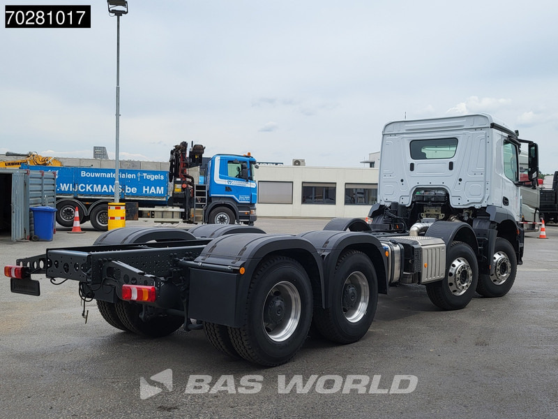 Mercedes-Benz Arocs 3743 8X4 NEW chassis Big-Axle Alcoa's Euro 6 - Cab chassis truck: picture 5 Mercedes-Benz Arocs 3743 8X4 NEW chassis Big-Axle Alcoa's Euro 6 - Cab chassis truck: picture 5