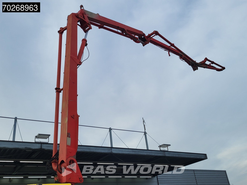 Mercedes-Benz SK 1828 4X2 21mtrs Schwing Pumpe Manual Big-Axle Steelsuspension - Concrete pump truck: picture 5 Mercedes-Benz SK 1828 4X2 21mtrs Schwing Pumpe Manual Big-Axle Steelsuspension - Concrete pump truck: picture 5