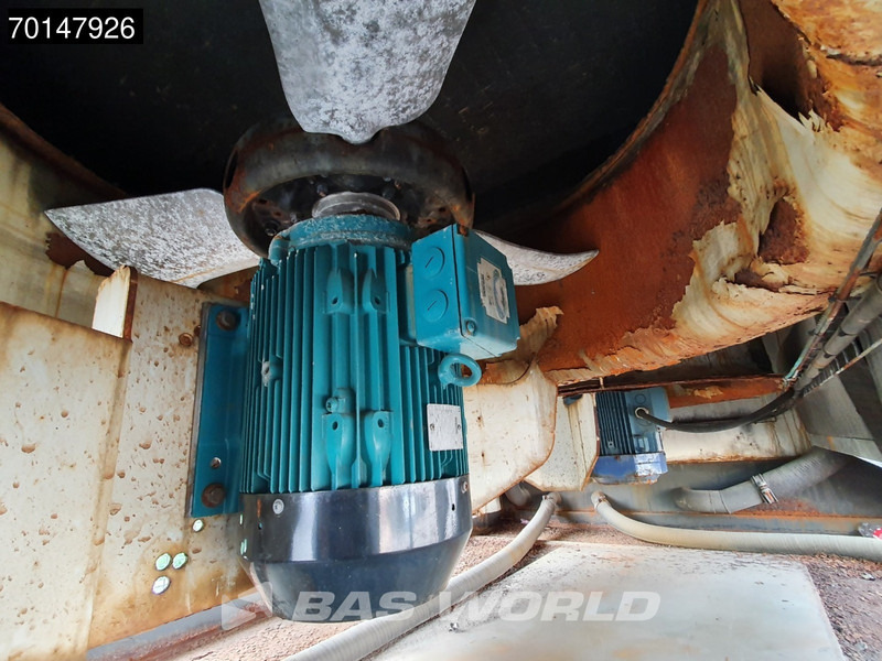 Generator set SDMO 51.2L70-4P 2600 KVA - ENGINE NEEDS REPAIR: picture 15 Generator set SDMO 51.2L70-4P 2600 KVA - ENGINE NEEDS REPAIR: picture 15