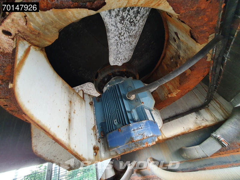 Generator set SDMO 51.2L70-4P 2600 KVA - ENGINE NEEDS REPAIR: picture 16 Generator set SDMO 51.2L70-4P 2600 KVA - ENGINE NEEDS REPAIR: picture 16