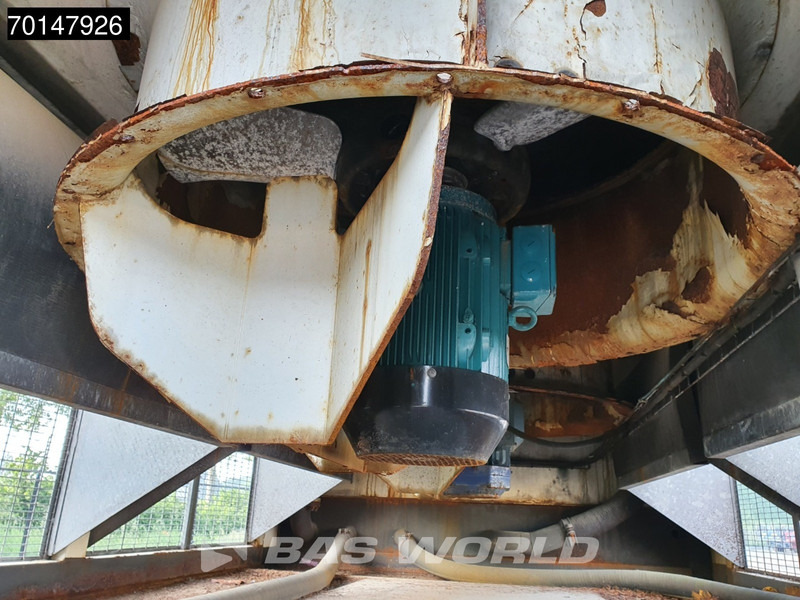 Generator set SDMO 51.2L70-4P 2600 KVA - ENGINE NEEDS REPAIR: picture 14 Generator set SDMO 51.2L70-4P 2600 KVA - ENGINE NEEDS REPAIR: picture 14