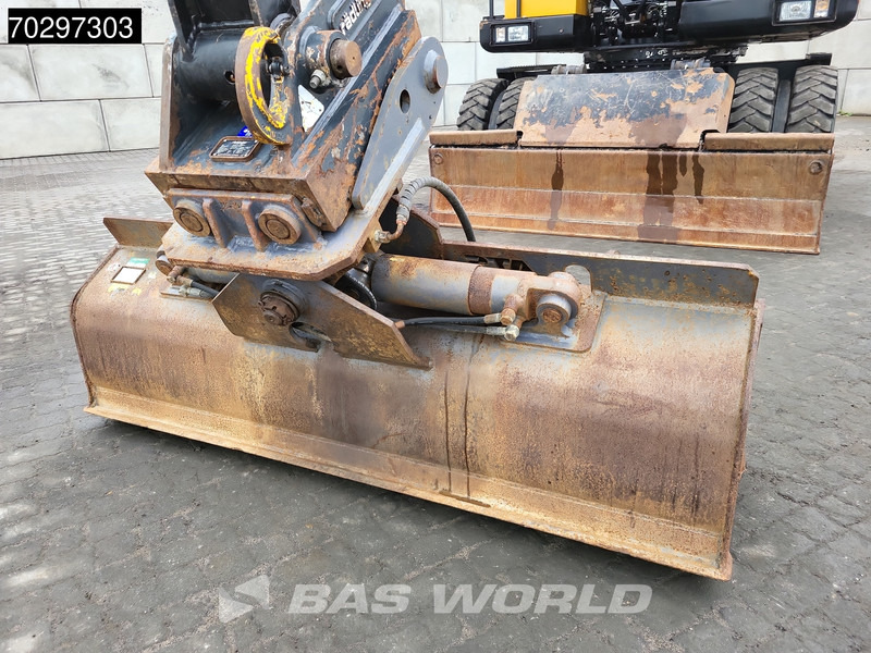 Wheel excavator Sany SY155 W: picture 12