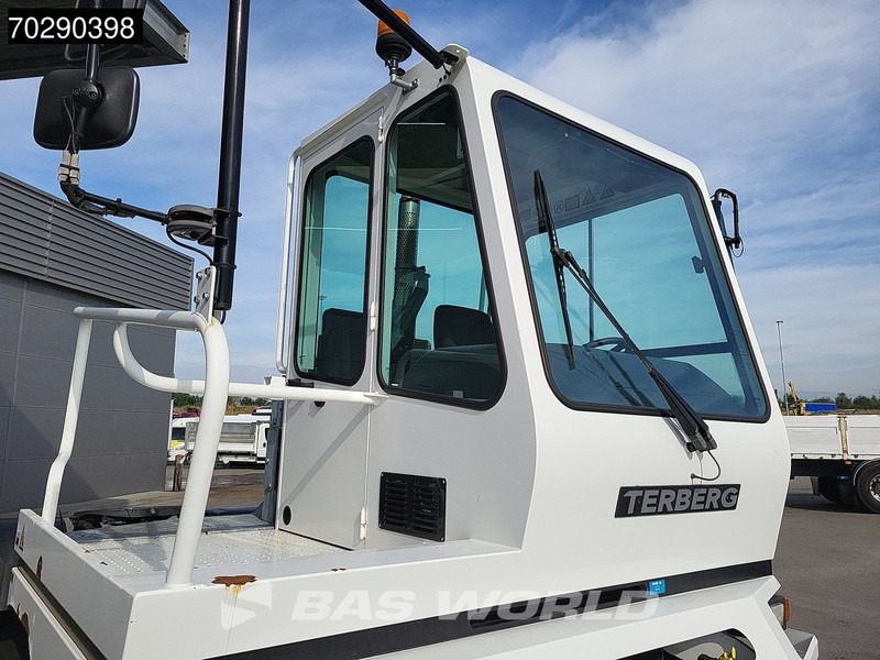 Terminal tractor Terberg YT222 4X2 NL-Truck EPA Big-Axle Hebesattel: picture 8 Terminal tractor Terberg YT222 4X2 NL-Truck EPA Big-Axle Hebesattel: picture 8