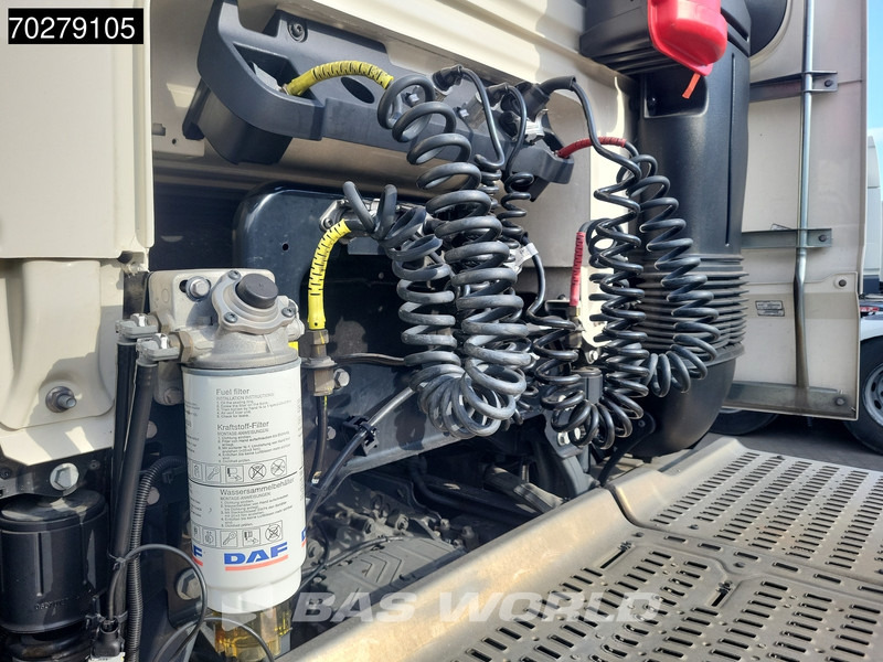DAF XF 450 4X2 NL-Truck 2x Tanks Standklima - Tractor truck: picture 3 DAF XF 450 4X2 NL-Truck 2x Tanks Standklima - Tractor truck: picture 3