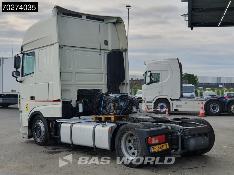 DAF XF 480 XF 4X2 DAMAGED! NL-Truck Mega Retarder 2X Tanks ACC Standklima Euro 6 - Tractor truck: picture 2 DAF XF 480 XF 4X2 DAMAGED! NL-Truck Mega Retarder 2X Tanks ACC Standklima Euro 6 - Tractor truck: picture 2