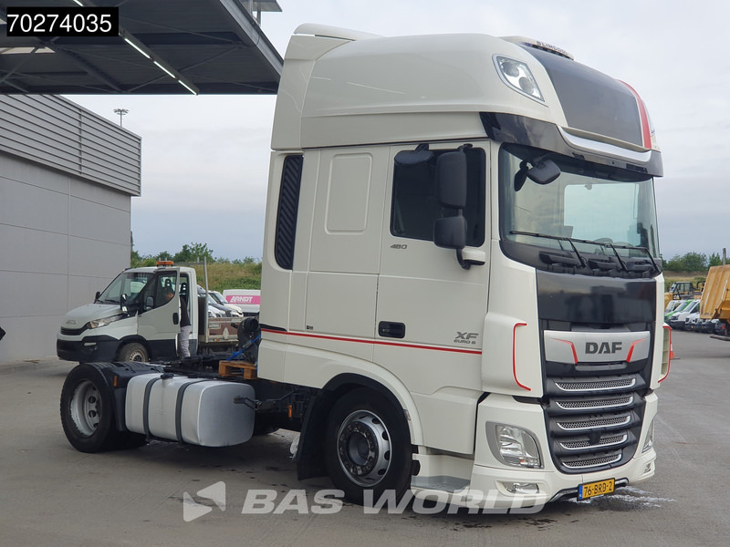 DAF XF 480 XF 4X2 DAMAGED! NL-Truck Mega Retarder 2X Tanks ACC Standklima Euro 6 - Tractor truck: picture 3 DAF XF 480 XF 4X2 DAMAGED! NL-Truck Mega Retarder 2X Tanks ACC Standklima Euro 6 - Tractor truck: picture 3