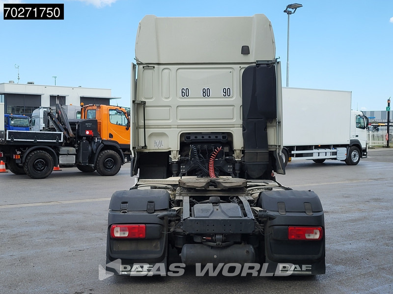 DAF XF 530 4X2 BROKEN ENGINE! Retarder Standklima ACC Euro 6 - Tractor truck: picture 3 DAF XF 530 4X2 BROKEN ENGINE! Retarder Standklima ACC Euro 6 - Tractor truck: picture 3