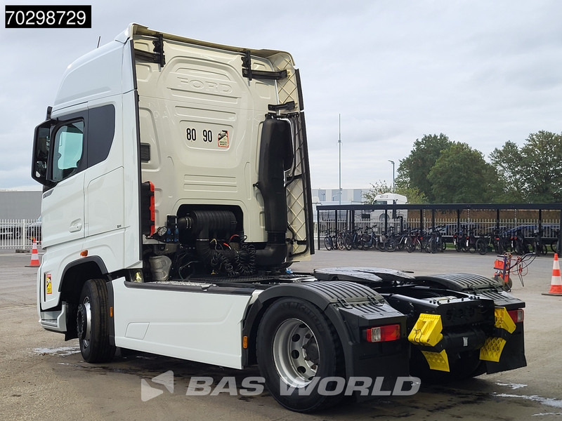 Ford F-Max 500 F-Max 4X2 Retarder 2xTanks Standairco Navi ACC Euro 6 - Tractor truck: picture 2 Ford F-Max 500 F-Max 4X2 Retarder 2xTanks Standairco Navi ACC Euro 6 - Tractor truck: picture 2