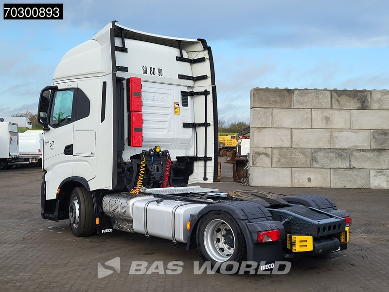Iveco S-Way 460 S-Way 4X2 Mega Retarder 2xTanks ACC Euro 6 - Tractor truck: picture 2 Iveco S-Way 460 S-Way 4X2 Mega Retarder 2xTanks ACC Euro 6 - Tractor truck: picture 2