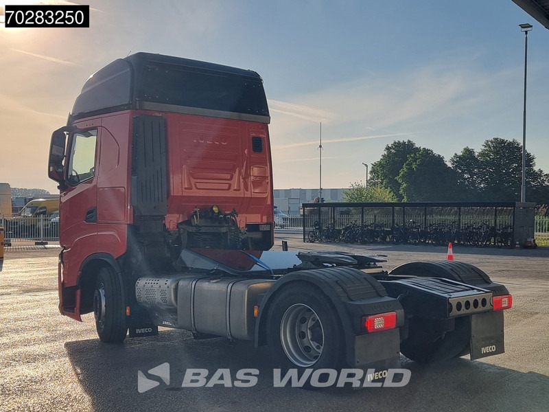Iveco S-Way 490 4X2 DAMAGED! chassis bent 2x Tanks LED Navi Euro 6 - Tractor truck: picture 2 Iveco S-Way 490 4X2 DAMAGED! chassis bent 2x Tanks LED Navi Euro 6 - Tractor truck: picture 2