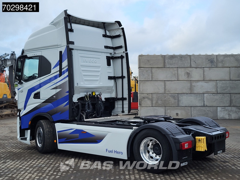 Iveco S-Way 490 4X2 Retarder 2x Tanks Standklima Led Euro 6 - Tractor truck: picture 2 Iveco S-Way 490 4X2 Retarder 2x Tanks Standklima Led Euro 6 - Tractor truck: picture 2