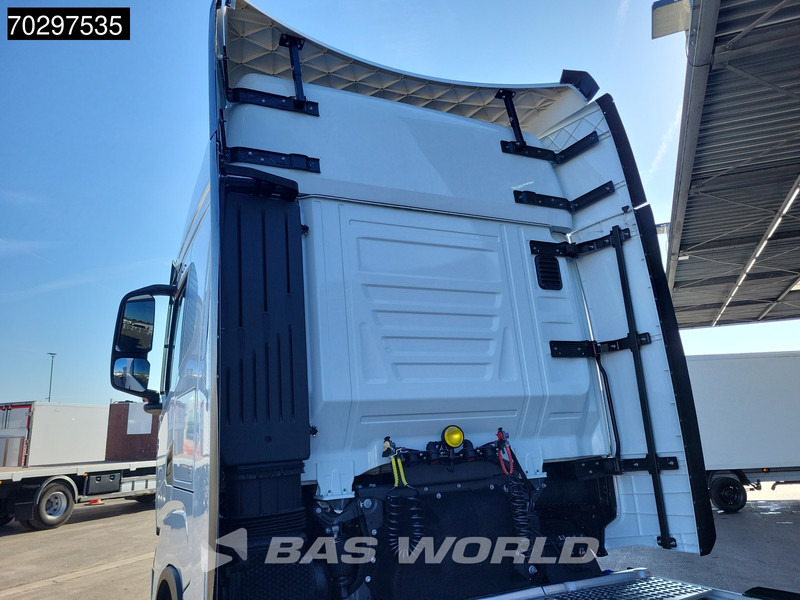 Iveco S-Way 500 4X2 NEW! 2xTanks Standklima ACC LED Euro 6 - Tractor truck: picture 5 Iveco S-Way 500 4X2 NEW! 2xTanks Standklima ACC LED Euro 6 - Tractor truck: picture 5