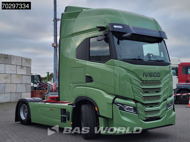 Iveco S-Way 580 4X2 NEW! Standklima Navi ACC LED Euro 6 - Tractor truck: picture 3 Iveco S-Way 580 4X2 NEW! Standklima Navi ACC LED Euro 6 - Tractor truck: picture 3