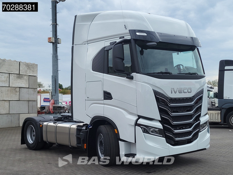 Iveco S-way 580 4X2 Nieuw! 2xTanks Standklima ACC LED Euro 6 - Tractor truck: picture 3 Iveco S-way 580 4X2 Nieuw! 2xTanks Standklima ACC LED Euro 6 - Tractor truck: picture 3