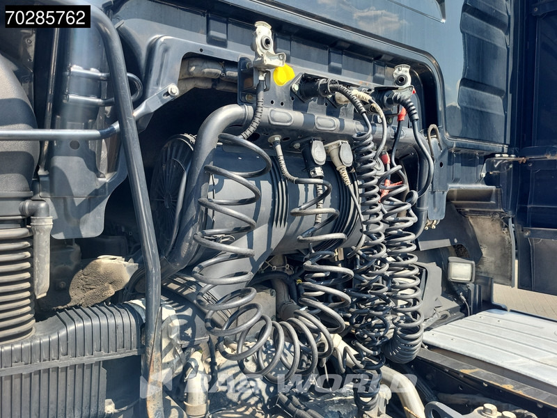 MAN TGX 18.460 4X2 XXL Mega Retarder 2xTanks Standklima Euro 6 - Tractor truck: picture 5 MAN TGX 18.460 4X2 XXL Mega Retarder 2xTanks Standklima Euro 6 - Tractor truck: picture 5