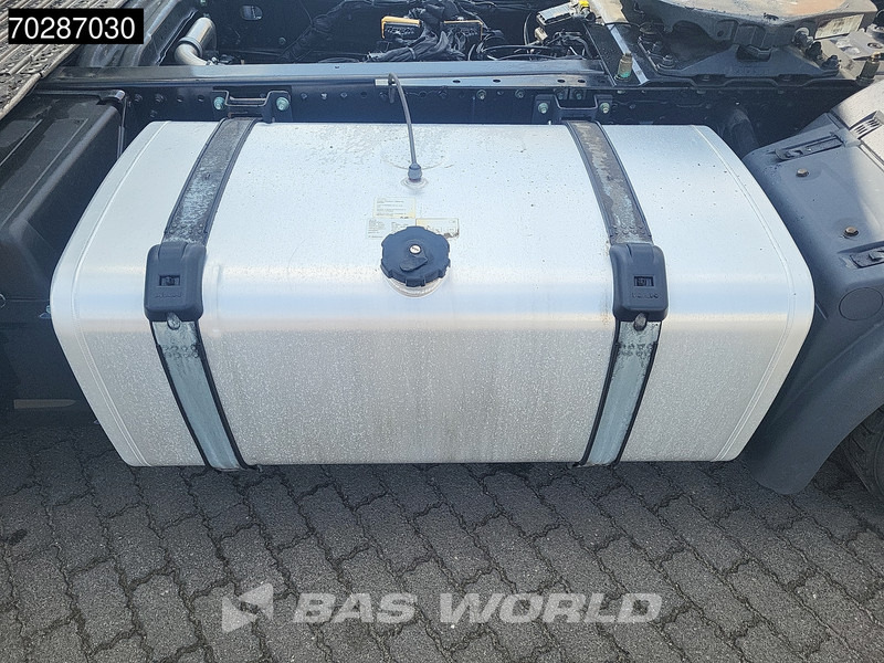 Tractor truck MAN TGX 18.470 4X2 GX Retarder Mega Standklima 2xTanks ACC Euro 6: picture 12