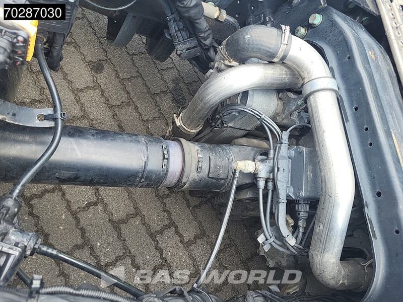 Tractor truck MAN TGX 18.470 4X2 GX Retarder Mega Standklima 2xTanks ACC Euro 6: picture 11