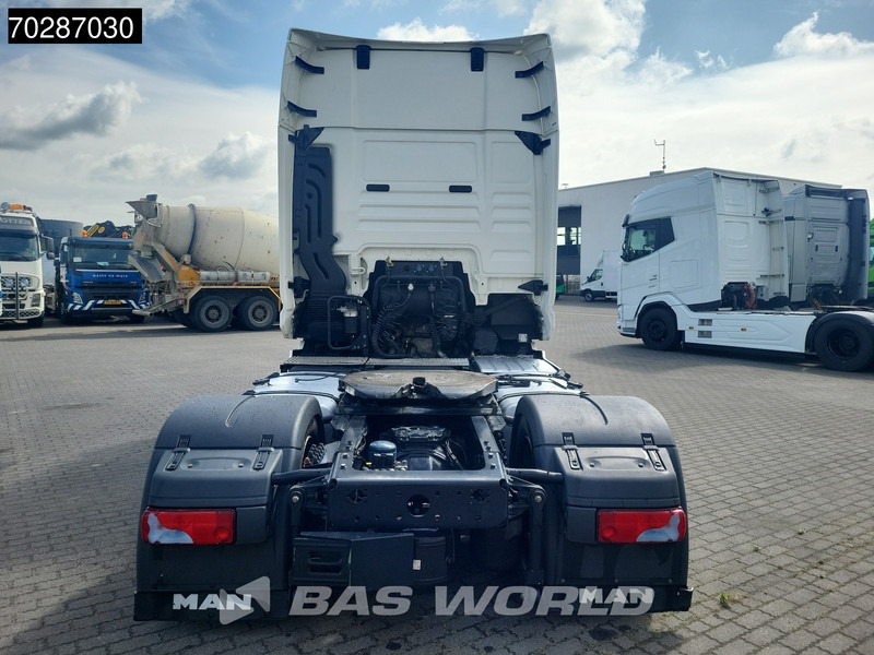 Tractor truck MAN TGX 18.470 4X2 GX Retarder Mega Standklima 2xTanks ACC Euro 6: picture 9