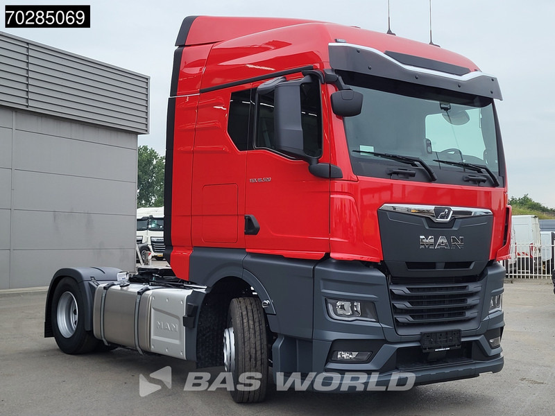 MAN TGX 18.520 4X2 NEW! GM 2x Tanks ACC - Tractor truck: picture 3 MAN TGX 18.520 4X2 NEW! GM 2x Tanks ACC - Tractor truck: picture 3