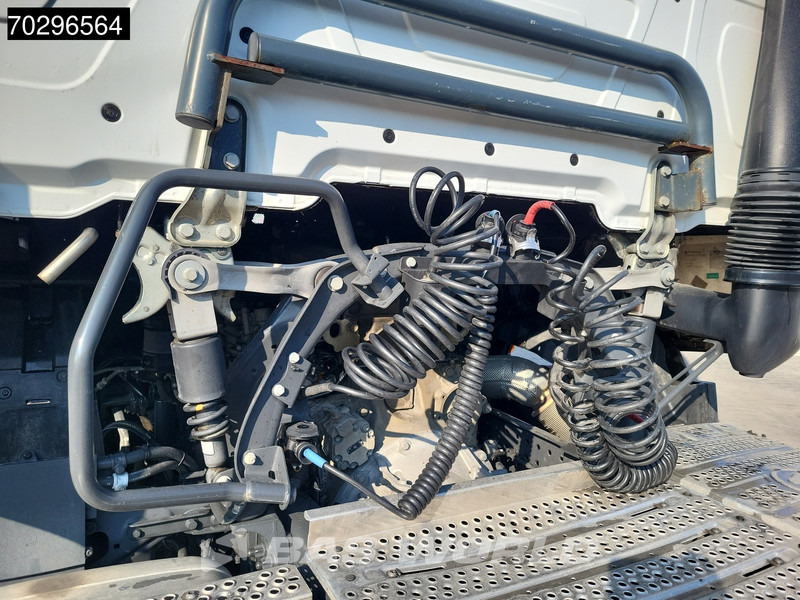 Mercedes-Benz Actros 1845 4X2 BigSpace 2xTanks Led Euro 6 - Tractor truck: picture 5 Mercedes-Benz Actros 1845 4X2 BigSpace 2xTanks Led Euro 6 - Tractor truck: picture 5