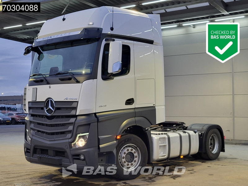 Mercedes-Benz Actros 1845 4X2 GigaSpace Hydraulik - Tractor truck: picture 1 Mercedes-Benz Actros 1845 4X2 GigaSpace Hydraulik - Tractor truck: picture 1