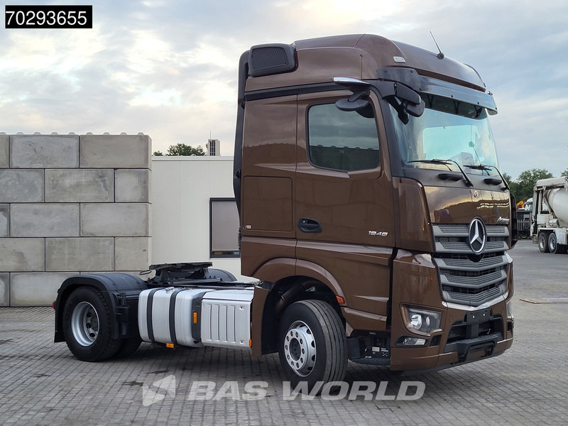 Mercedes-Benz Actros 1848 4X2 BigSpace Retarder 2x Tanks ACC Standklima MirrorCam Euro 6 - Tractor truck: picture 3 Mercedes-Benz Actros 1848 4X2 BigSpace Retarder 2x Tanks ACC Standklima MirrorCam Euro 6 - Tractor truck: picture 3