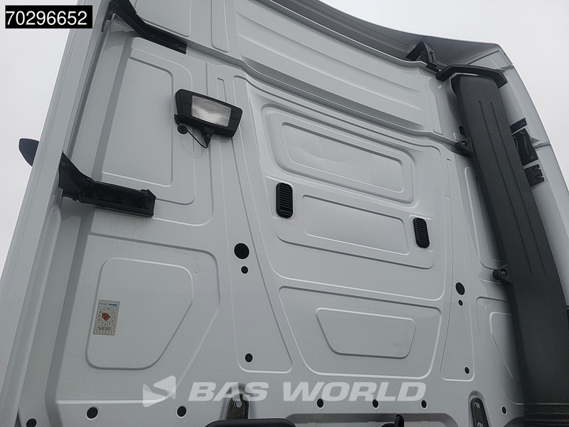 Mercedes-Benz Actros 1848 4X2 BigSpace Retarder Standklima ACC Xenon Euro 6 - Tractor truck: picture 5 Mercedes-Benz Actros 1848 4X2 BigSpace Retarder Standklima ACC Xenon Euro 6 - Tractor truck: picture 5