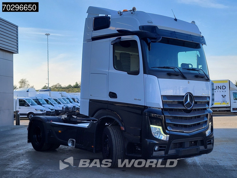 Mercedes-Benz Actros 1848 4X2 BigSpace Retarder Standklima MirrorCam ACC Xenon Euro 6 - Tractor truck: picture 3 Mercedes-Benz Actros 1848 4X2 BigSpace Retarder Standklima MirrorCam ACC Xenon Euro 6 - Tractor truck: picture 3