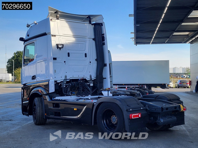Mercedes-Benz Actros 1848 4X2 BigSpace Retarder Standklima MirrorCam ACC Xenon Euro 6 - Tractor truck: picture 2 Mercedes-Benz Actros 1848 4X2 BigSpace Retarder Standklima MirrorCam ACC Xenon Euro 6 - Tractor truck: picture 2