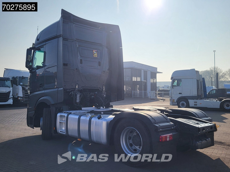 Mercedes-Benz Actros 1851 4X2 BigSpace 2x Tanks - Tractor truck: picture 2 Mercedes-Benz Actros 1851 4X2 BigSpace 2x Tanks - Tractor truck: picture 2