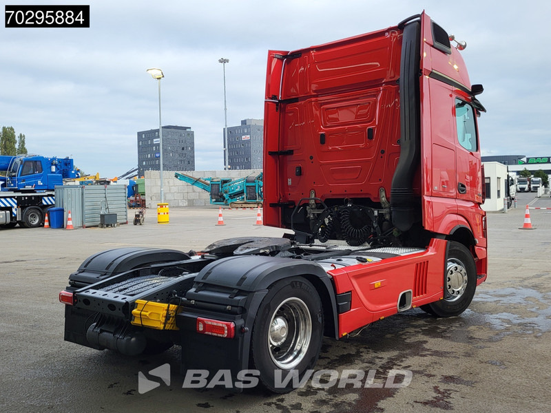 Mercedes-Benz Actros 1858 4X2 GigaSpace Retarder 2xTanks Leather Standairco PPC Navi ACC Euro 6 - Tractor truck: picture 5 Mercedes-Benz Actros 1858 4X2 GigaSpace Retarder 2xTanks Leather Standairco PPC Navi ACC Euro 6 - Tractor truck: picture 5