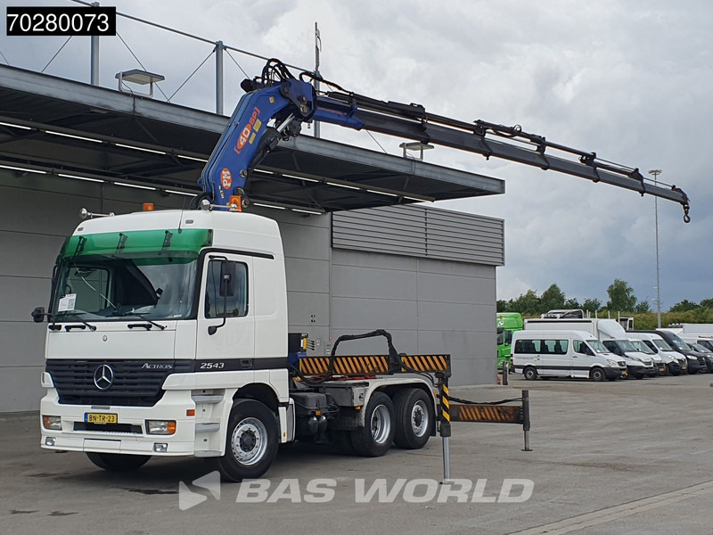 Mercedes-Benz Actros 2543 Actros 6X2 NL-Truck Liftachse 3-Pedals Kran PM 40 SP 2010 Euro 3 - Tractor truck: picture 1 Mercedes-Benz Actros 2543 Actros 6X2 NL-Truck Liftachse 3-Pedals Kran PM 40 SP 2010 Euro 3 - Tractor truck: picture 1