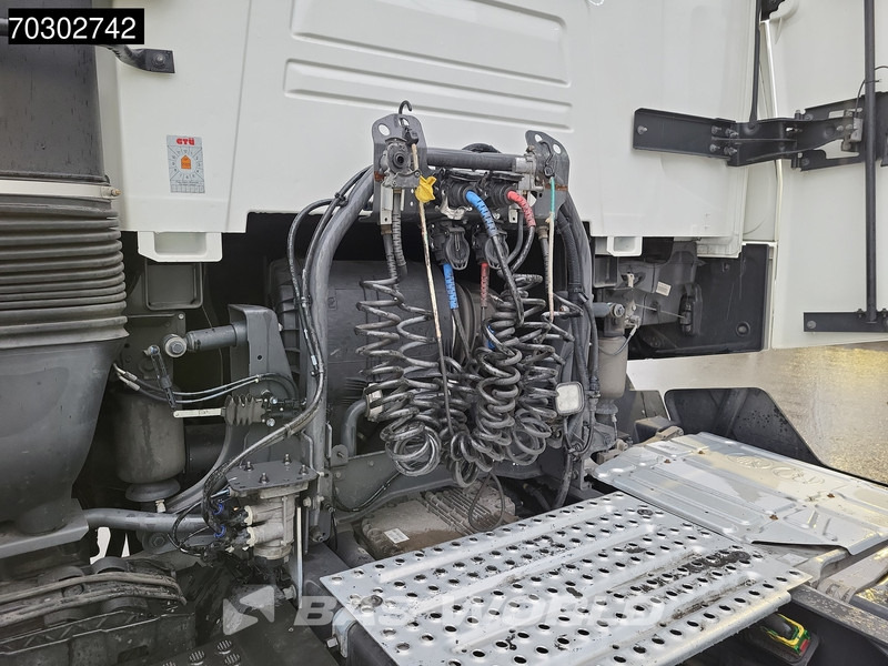 Tractor truck Renault T 480 T 4X2 HIGH Retarder 2x Tanks: picture 11