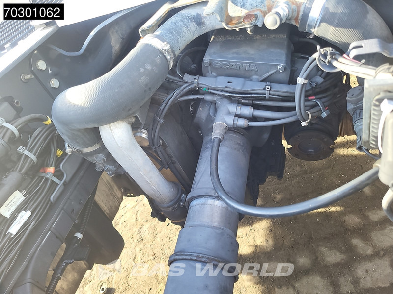 Tractor truck Scania R520 4X2 3-Pedals Retarder PTO 2x Tanks Full-Air Alcoa: picture 11